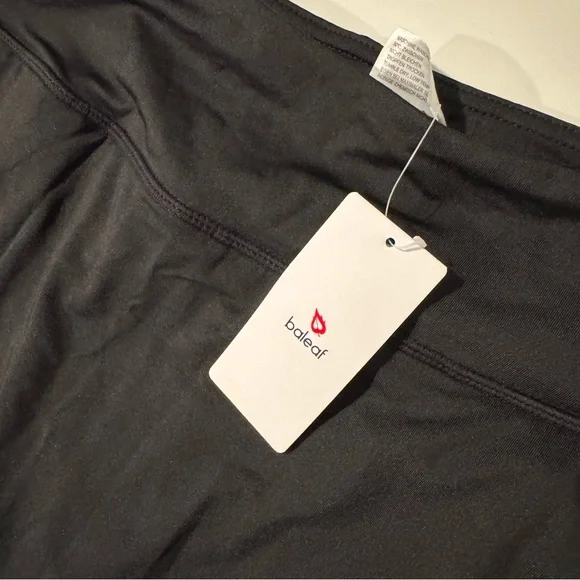 Baleaf Black A-Line Skort with Pockets - Picture 3 of 5